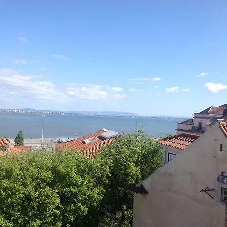 Xavier - Alfama Apartment River View Lisbona Esterno foto