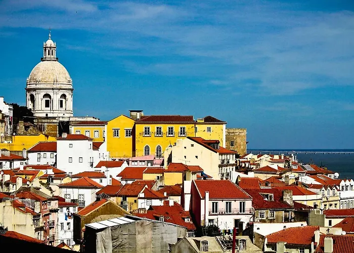 Xavier - Alfama Apartment River View